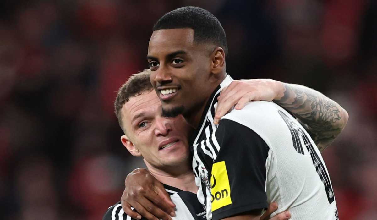 Rahasia Kontrak Isak di Liverpool: Klausul Media Sosial!