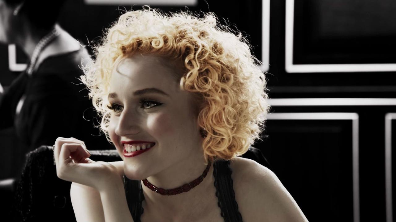 Julia Garner: Dari Sin City ke Fantastic Four!