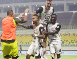 Persija Tak Terkalahkan